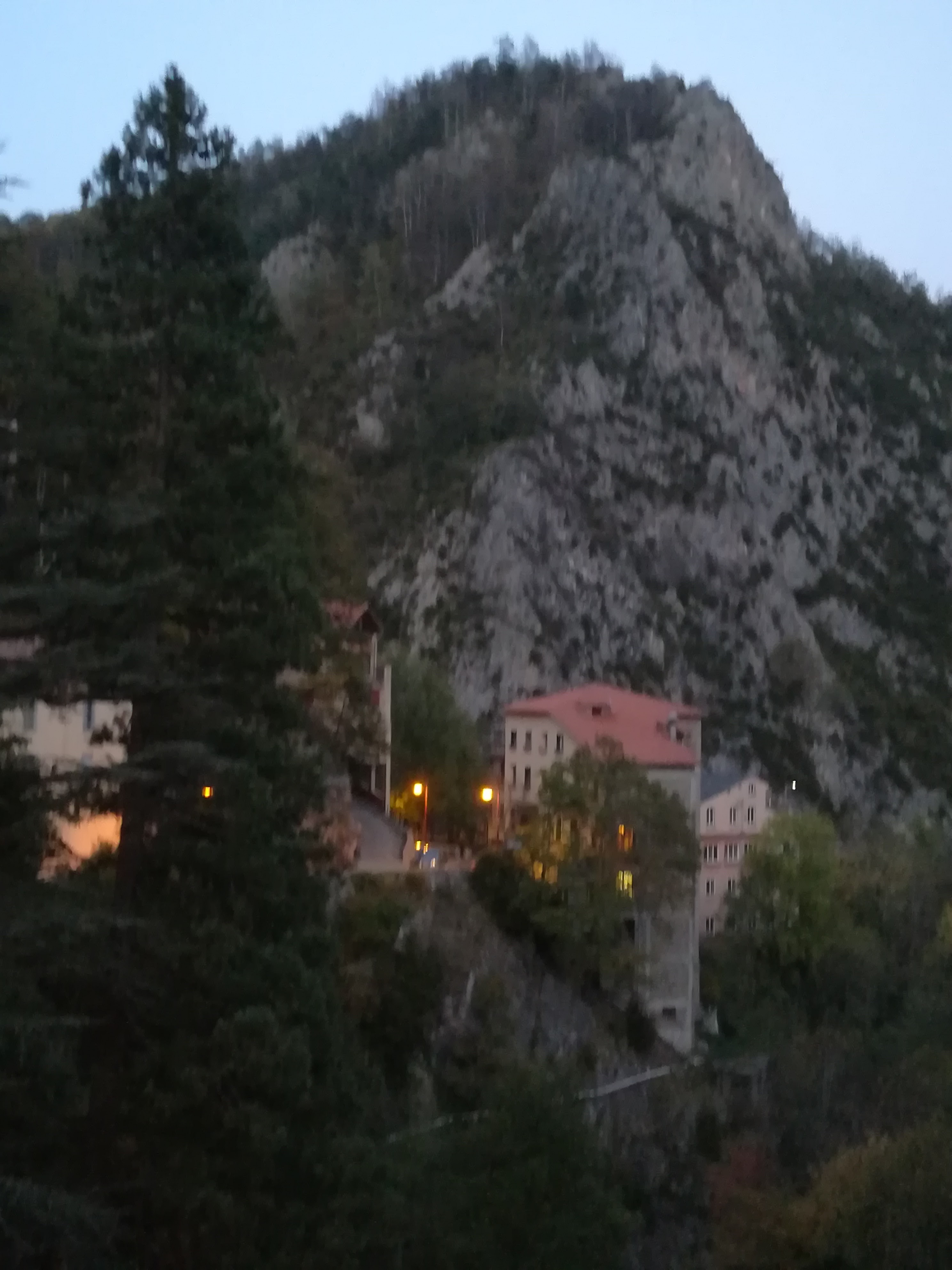 Photo n° 5 de l'avis de Marilyne.e fait le 26/05/2018 à 01:47