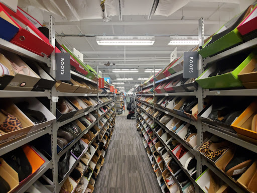 Department Store «Nordstrom Rack 12th Street», reviews and photos, 555 12th St NW c120, Washington, DC 20004, USA