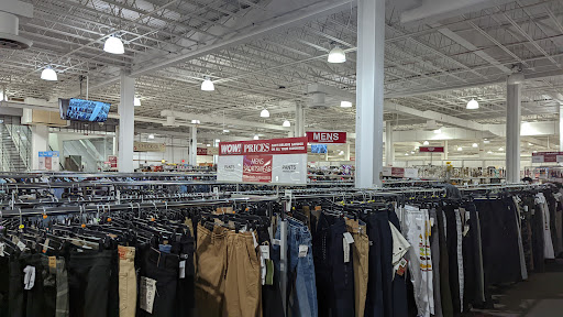 Clothing Store «Burlington Coat Factory», reviews and photos, 6200 Greenbelt Rd, Greenbelt, MD 20770, USA