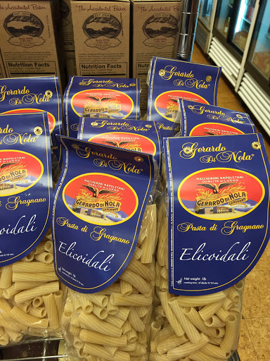 Wine Store «Arrowine & Cheese», reviews and photos, 4508 Lee Hwy, Arlington, VA 22207, USA