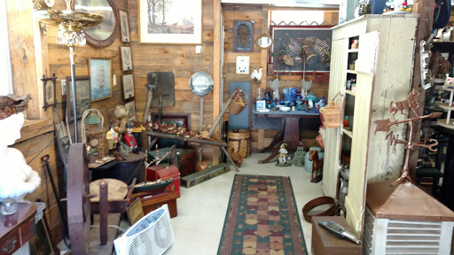 Flea Market «The Douglas Flea Market», reviews and photos, 436 NE Main St, Douglas, MA 01516, USA