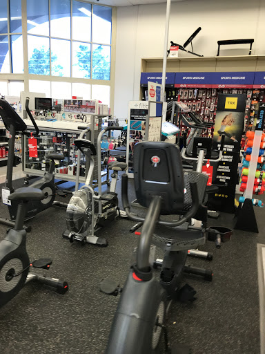 Sporting Goods Store «Academy Sports + Outdoors», reviews and photos, 16610 Southwest Fwy, Sugar Land, TX 77479, USA