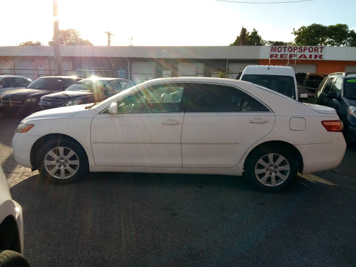 Used Car Dealer «Madina Auto Brokers», reviews and photos, 3258 Fowler St, Fort Myers, FL 33901, USA