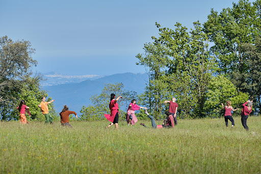 Imagen del negocio Helena Pellisé • Movimiento Contemplativo en Montseny, Barcelona
