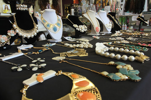 Wig Shop «Couture Hair & Beauty Supply», reviews and photos, 1190 Hillsdale Ave, San Jose, CA 95118, USA