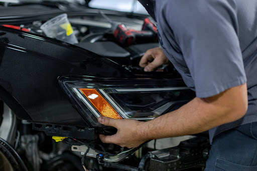 Auto Body Shop «Schaefer Autobody Centers - Columbia, MO», reviews and photos, 1306 N Creasy Springs Rd, Columbia, MO 65202, USA