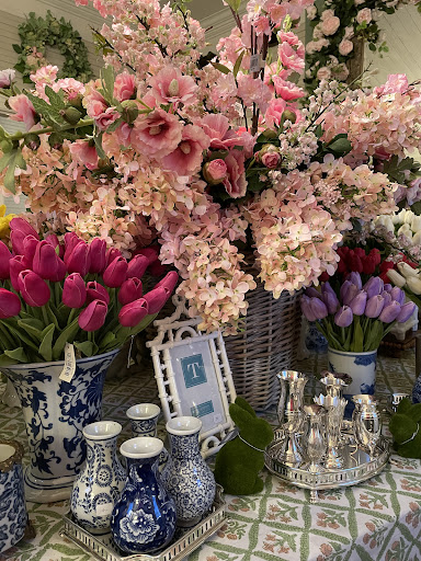 Boutique «High Cotton Vintage Home Furnishings», reviews and photos, 213 N Spring St, Manchester, TN 37355, USA