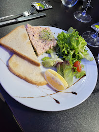 Plats et boissons du Restaurant de spécialités à base de poisson-pêcheur Restaurant Brasserie de la mer à Calais - n°15