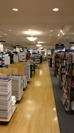 Book Store «Yale University Bookstore», reviews and photos, 77 Broadway, New Haven, CT 06511, USA