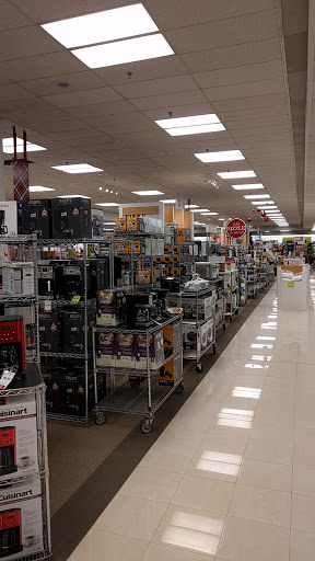 Department Store «Bon-Ton», reviews and photos, 751 N West End Blvd, Quakertown, PA 18951, USA