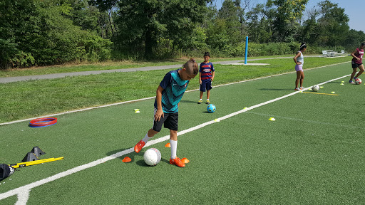 Soccer Field «Owl Hollow Soccer Fields», reviews and photos, 1757 Arthur Kill Rd, Staten Island, NY 10312, USA