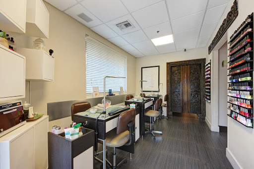 Day Spa «Applewoods Aveda Lifestyle Spa & Salon», reviews and photos, 1694 Market St, Weston, FL 33326, USA