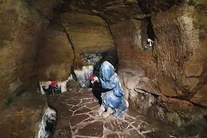 St Margarets Cave image