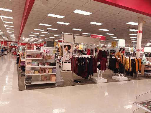 Department Store «Target», reviews and photos, 850 W North Ave, Melrose Park, IL 60160, USA
