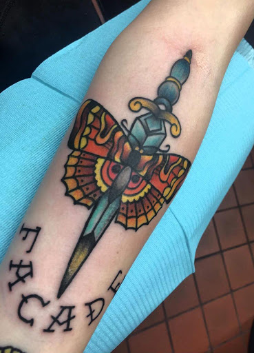 Explore kingfisher tattoo ideas, creative tattoo ideas in Saint Petersburg, available at Lucky You Tattoo