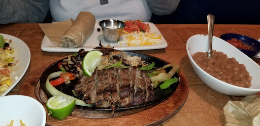 Mexican Restaurant «On The Border Mexican Grill & Cantina», reviews and photos, 4175 Morse Crossing, Columbus, OH 43219, USA