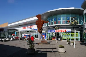 Tesco Superstore image