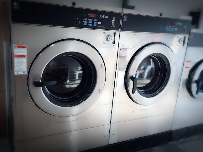 Barwell Launderette - Laundry service