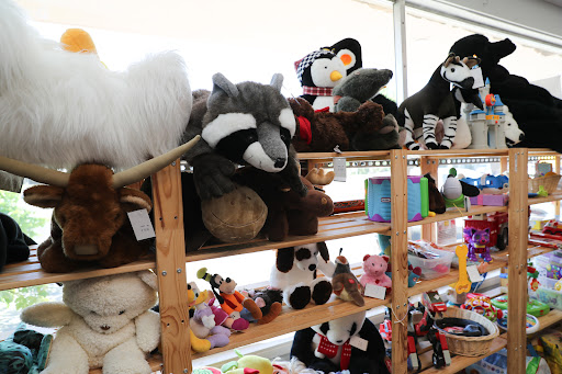 Thrift Store «Lodi House Thrift Store», reviews and photos, 221 W Lodi Ave, Lodi, CA 95240, USA