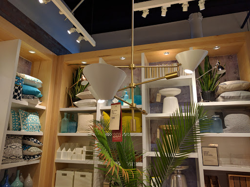 Furniture Store «west elm», reviews and photos, 1201 NW Couch St, Portland, OR 97209, USA