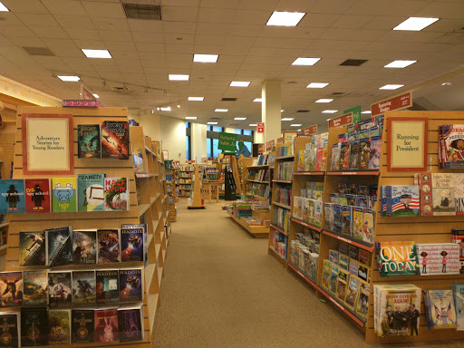 Book Store «Barnes & Noble», reviews and photos, 5959 Triangle Town Blvd, Raleigh, NC 27616, USA