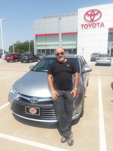 Toyota Dealer «Cowboy Toyota», reviews and photos, 9525 E R L Thornton Fwy, Dallas, TX 75228, USA
