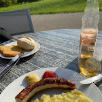 Photo n°1 de l'avis de Viktoria.. fait le 30/04/2022 à 18:21 sur le  Imbiss am Rosengarten in den Gärten der Welt à Berlin