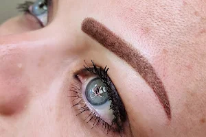 Silver Lining Permanente Make Up & huidverbetering image