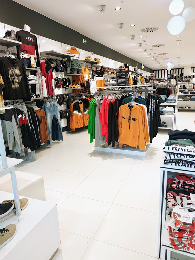 Inside - Tienda De Ropa Y Zapatos