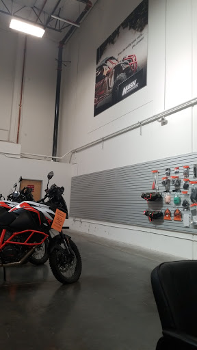 Motorcycle Dealer «Apache Motorcycles Phoenix», reviews and photos, 3618 W Camelback Rd, Phoenix, AZ 85019, USA
