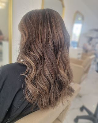 Farah Hairstylist à Toulouse