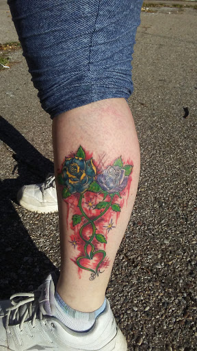 Tattoo Shop «Sacred Ink Tattoo», reviews and photos, 2707 E Court St, Flint, MI 48503, USA