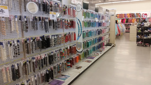 Fabric Store «Jo-Ann Fabrics and Crafts», reviews and photos, 16055 Whittier Blvd, Whittier, CA 90603, USA