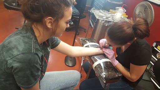 Tattoo and Piercing Shop «Black Kat Tattoo», reviews and photos, 2609 Fort Campbell Blvd, Clarksville, TN 37042, USA