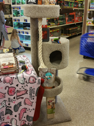 Pet Supply Store «PetSmart», reviews and photos, 5241 Frederica St, Owensboro, KY 42301, USA