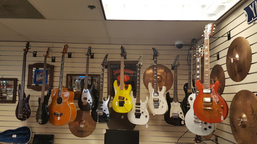 Pawn Shop «Hat City Pawn LLC», reviews and photos, 314 Westport Ave, Norwalk, CT 06851, USA