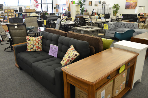 Home Goods Store «Yard Sale USA», reviews and photos, 562 Nissan Dr, Smyrna, TN 37167, USA