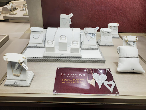 Jewelry Store «Jared The Galleria of Jewelry», reviews and photos, 300 Hylan Dr, Rochester, NY 14623, USA