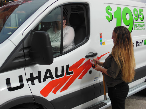 Truck Rental Agency «U-Haul of Brandon», reviews and photos, 377 W Brandon Blvd, Brandon, FL 33511, USA