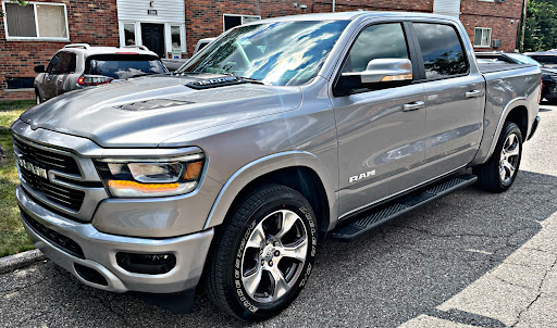 Car Dealer «Northland Chrysler Jeep Dodge RAM», reviews and photos, 14100 W 8 Mile Rd, Oak Park, MI 48237, USA