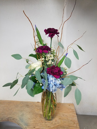 Florist «Flowers by Emily LLC», reviews and photos, 15620 W High St, Middlefield, OH 44062, USA