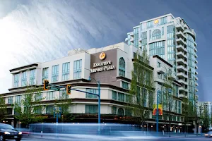 Executive Hotel Vancouver Airport image