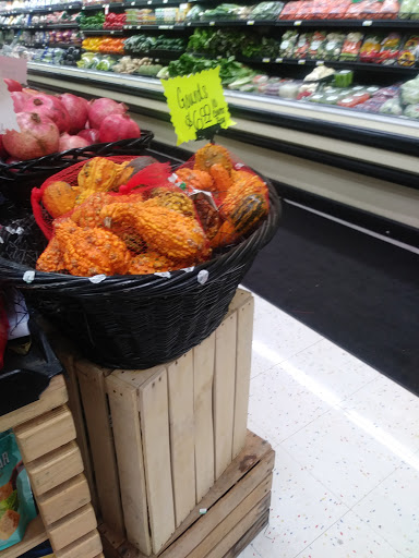 Grocery Store «Hollywood Super Market», reviews and photos, 714 N Main St, Royal Oak, MI 48067, USA