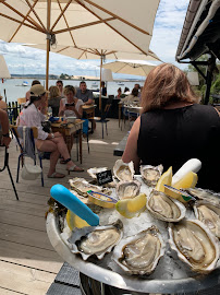 Plats et boissons du Bar-restaurant à huîtres La P'tite Kabane - Yoan & Chloé - Dégustation à Lège-Cap-Ferret - n°3