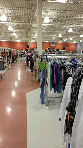 Thrift Store «Goodwill - Roseville: Cleveland Ave. N», reviews and photos