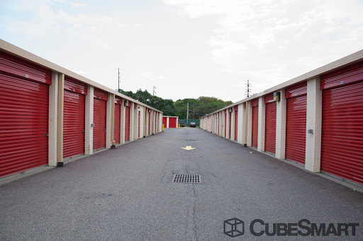 Self-Storage Facility «CubeSmart Self Storage», reviews and photos, 95 Woodfield Rd, West Hempstead, NY 11552, USA