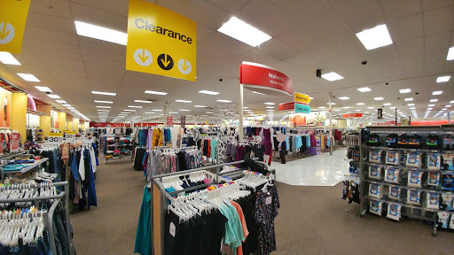 Department Store «Target», reviews and photos, 950 E 33rd St, Signal Hill, CA 90755, USA