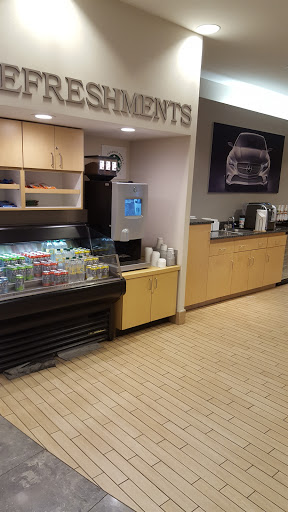 Mercedes Benz Dealer «New Country Motor Cars, Inc», reviews and photos, 1 Weston St, Hartford, CT 06120, USA