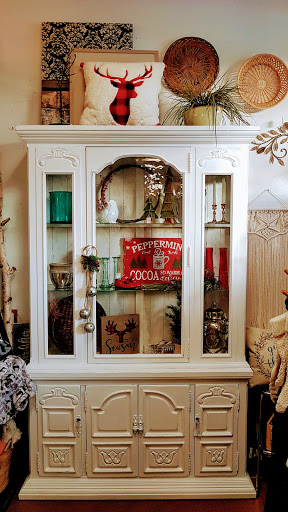 Boutique «Rose & Thorn Boutique», reviews and photos, 1227 N Goerig St, Woodland, WA 98674, USA