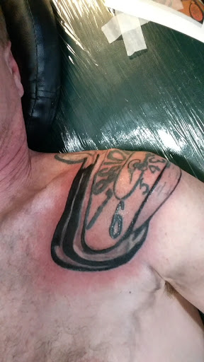 Tattoo Shop «Divinity Tattoo», reviews and photos, 2126 E Cactus Rd, Phoenix, AZ 85022, USA